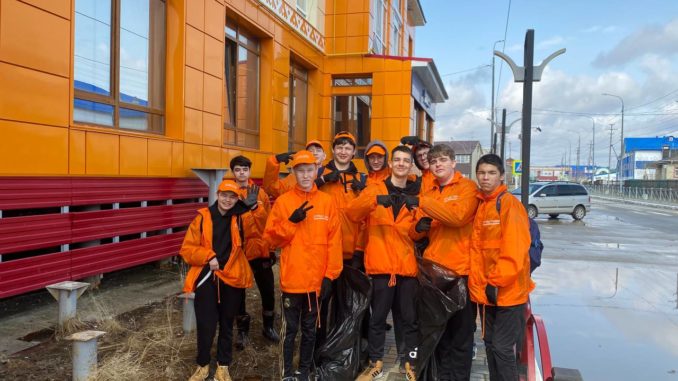 Завершилась летняя трудовая программа для молодежи Ямала