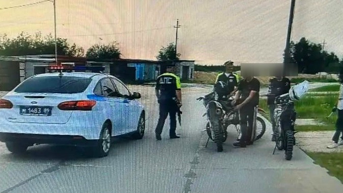 В Тарко-Сале инспекторы выявили несовершеннолетних водителей, управляющие мототранспортом