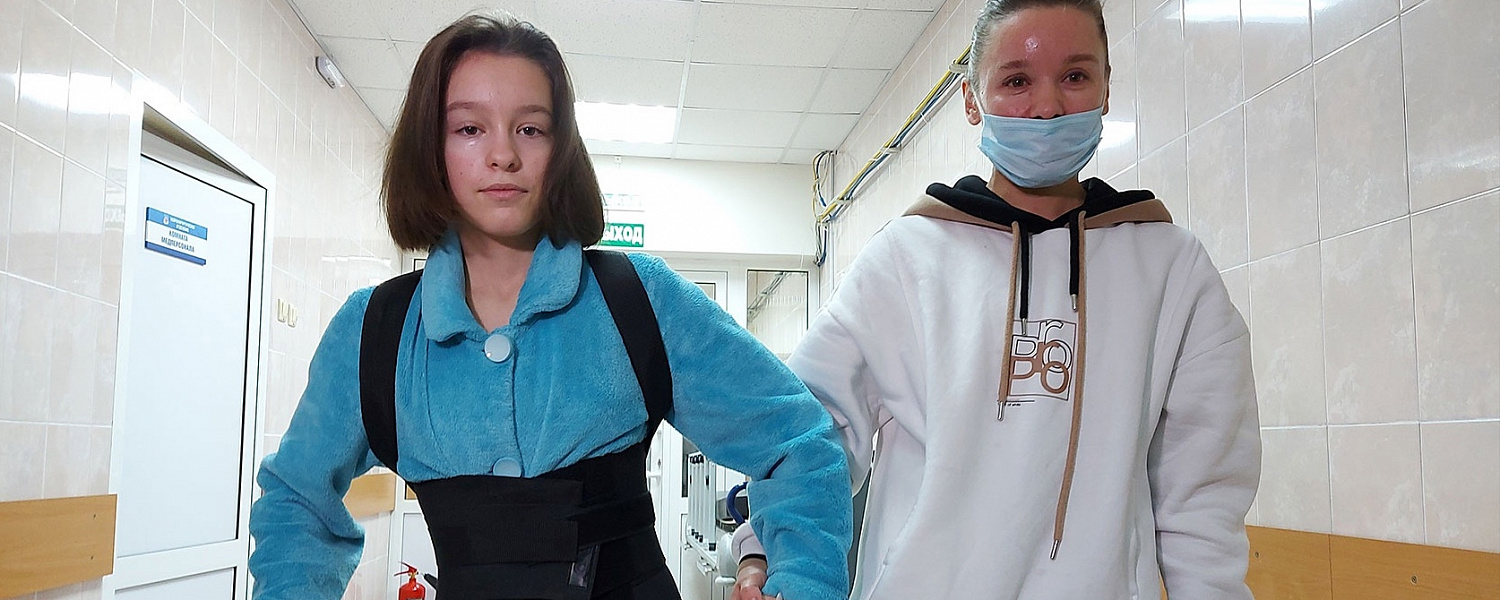 Счастливый конец истории юной девочки, упавшей со скалодрома.