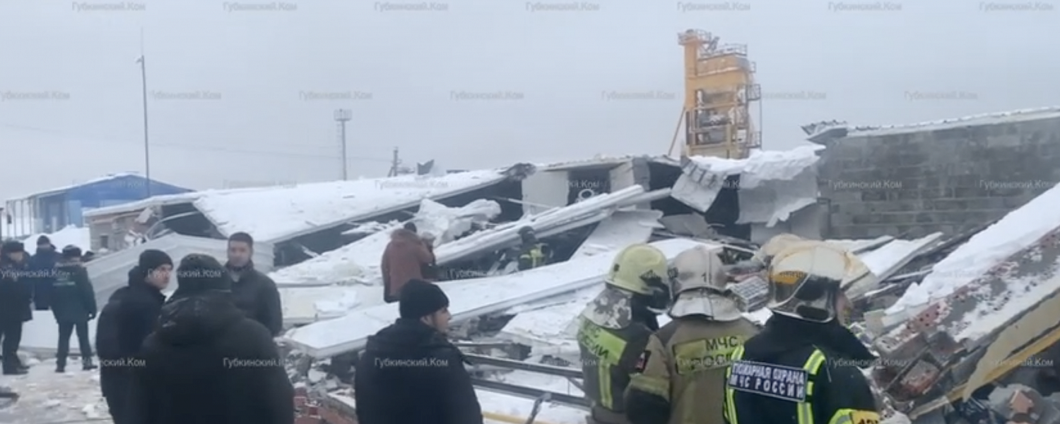 В Губкинском из-за взрыва баллона повреждены 10 гаражей. Видео